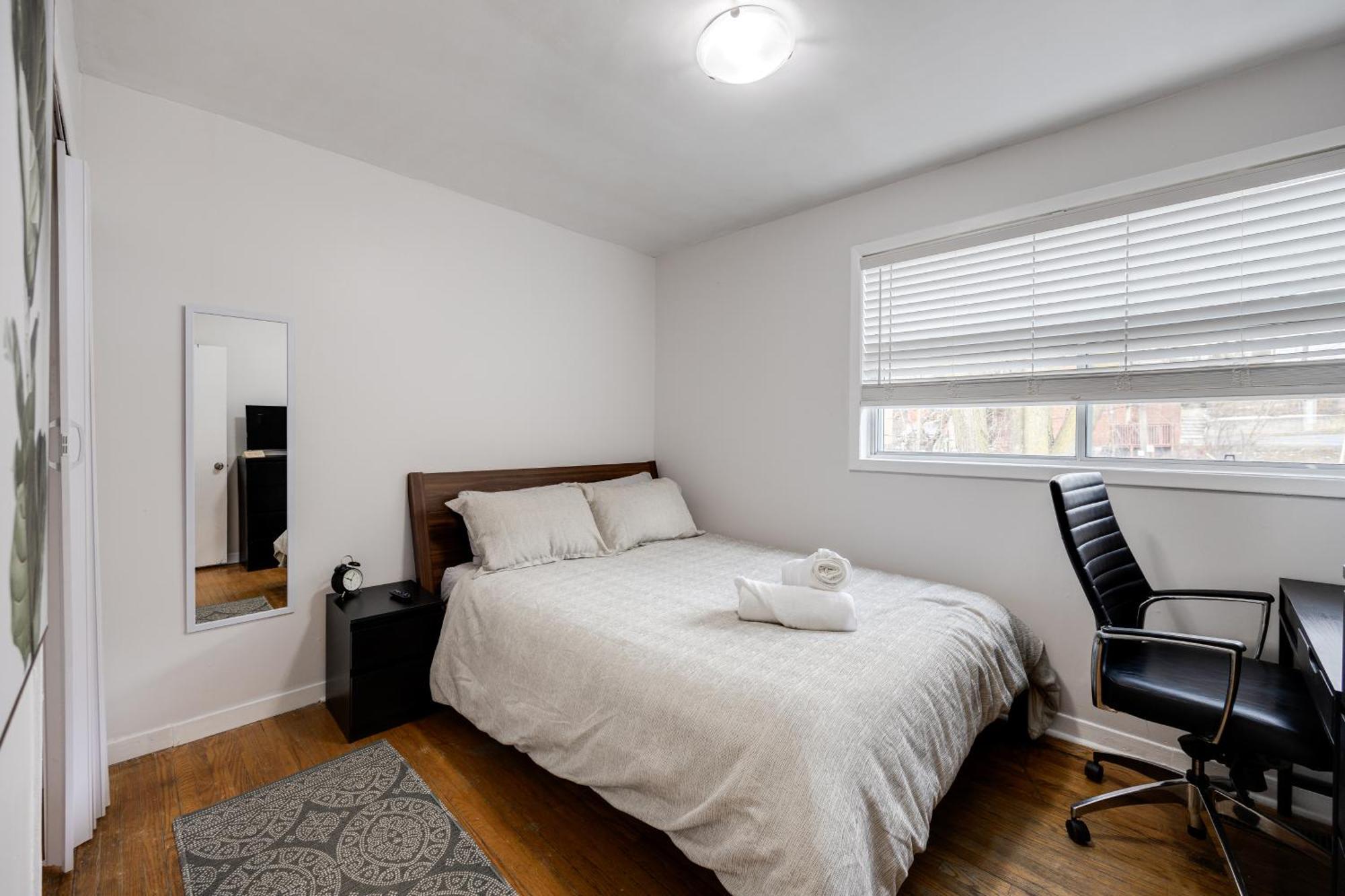 Eglinton West Guest Suite Toronto Exterior foto