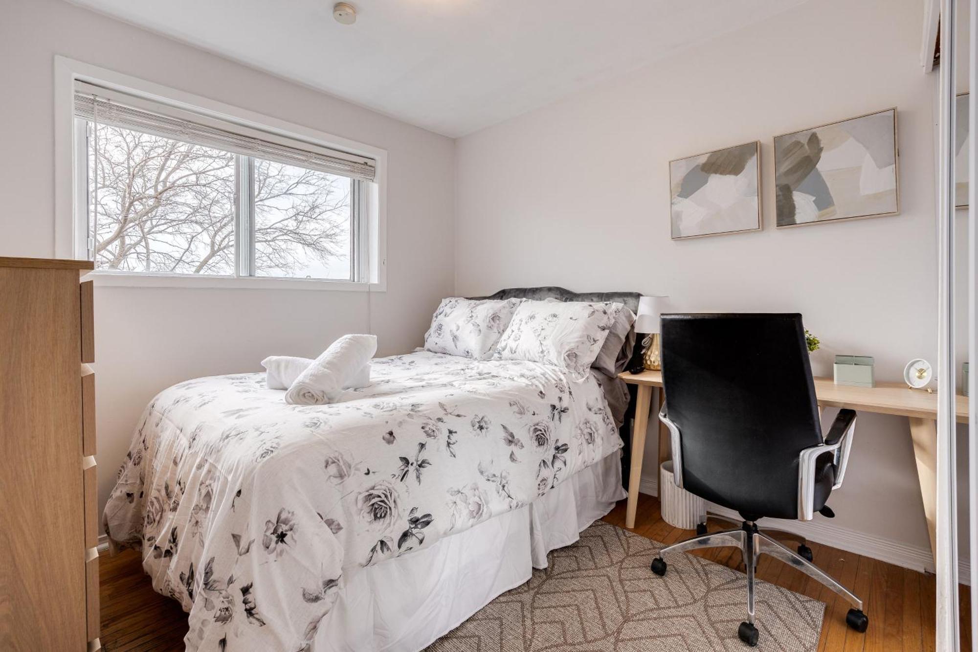 Eglinton West Guest Suite Toronto Exterior foto