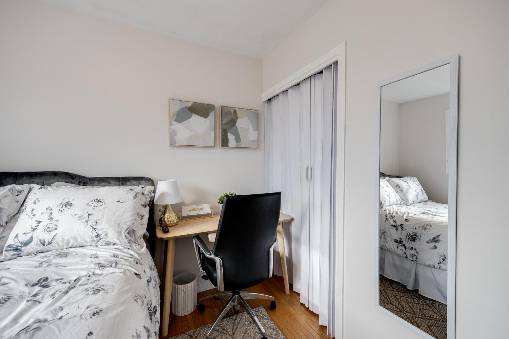 Eglinton West Guest Suite Toronto Exterior foto